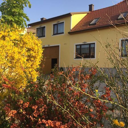 Amstetter'S Ferienwohnung Waldenstein  المظهر الخارجي الصورة